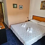 Pansion 8 Ferala Novigrad (Dalmatia)