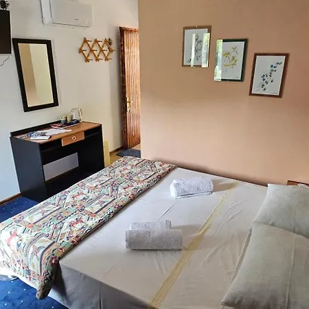 Pansion 8 Ferala * Novigrad (Dalmatia)