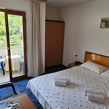 Vendégház Pansion 8 Ferala