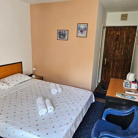Gasthuis Pansion 8 Ferala Novigrad (Dalmatia)