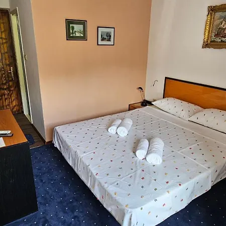 Pansion 8 Ferala Novigrad (Dalmácia)