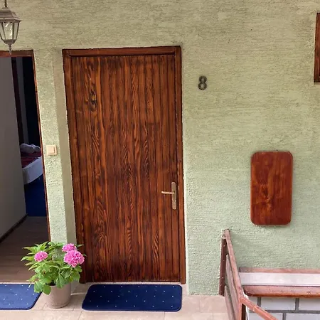 Pansion 8 Ferala Gasthuis Novigrad (Dalmatia)