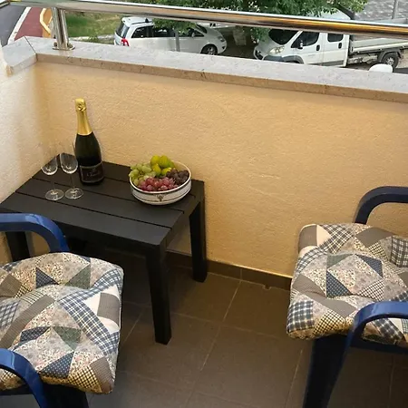 Pansion 8 Ferala Novigrad (Dalmatia)