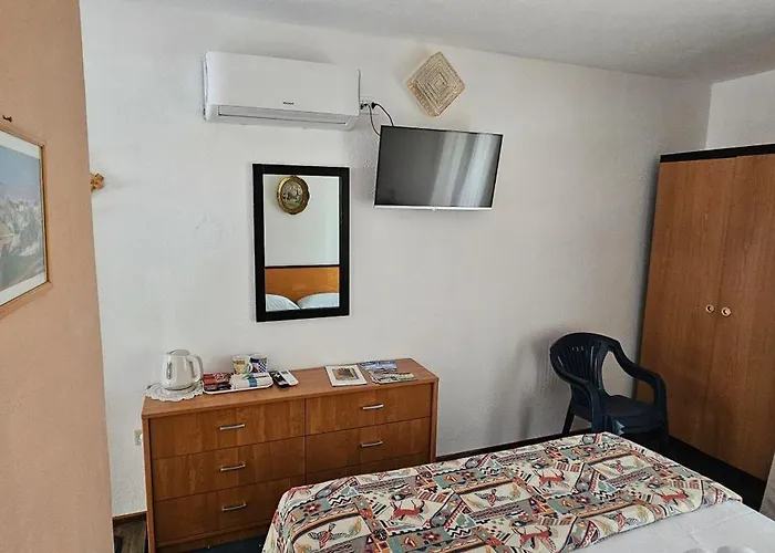 Pensión Pansion 8 Ferala 3*