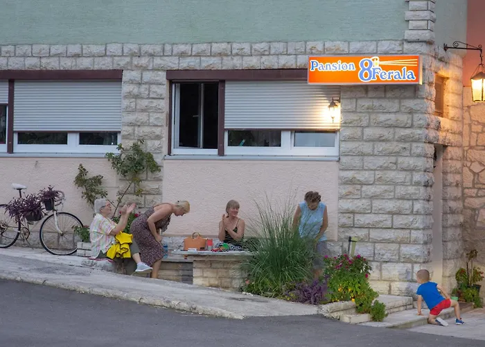Gostinjska kuća Pansion 8 Ferala Novigrad (Dalmatia)