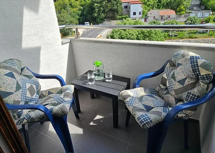 Pansion 8 Ferala 3* Новиград-Далмация
